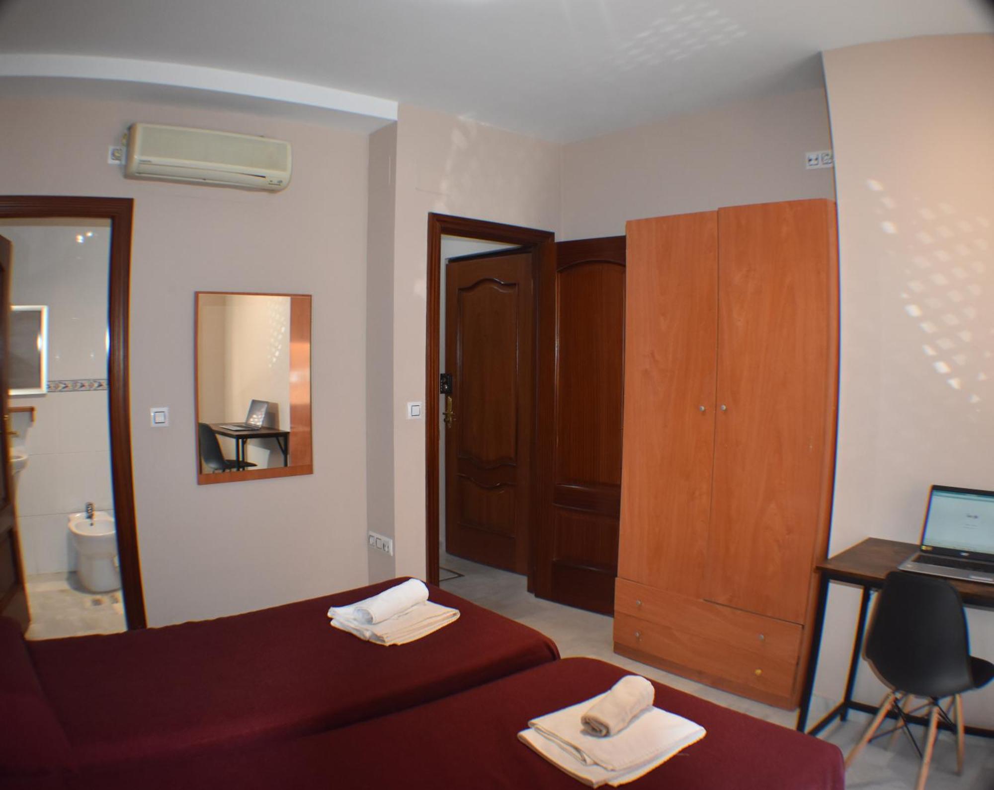Apartamentos Alamare Sevilha Exterior foto