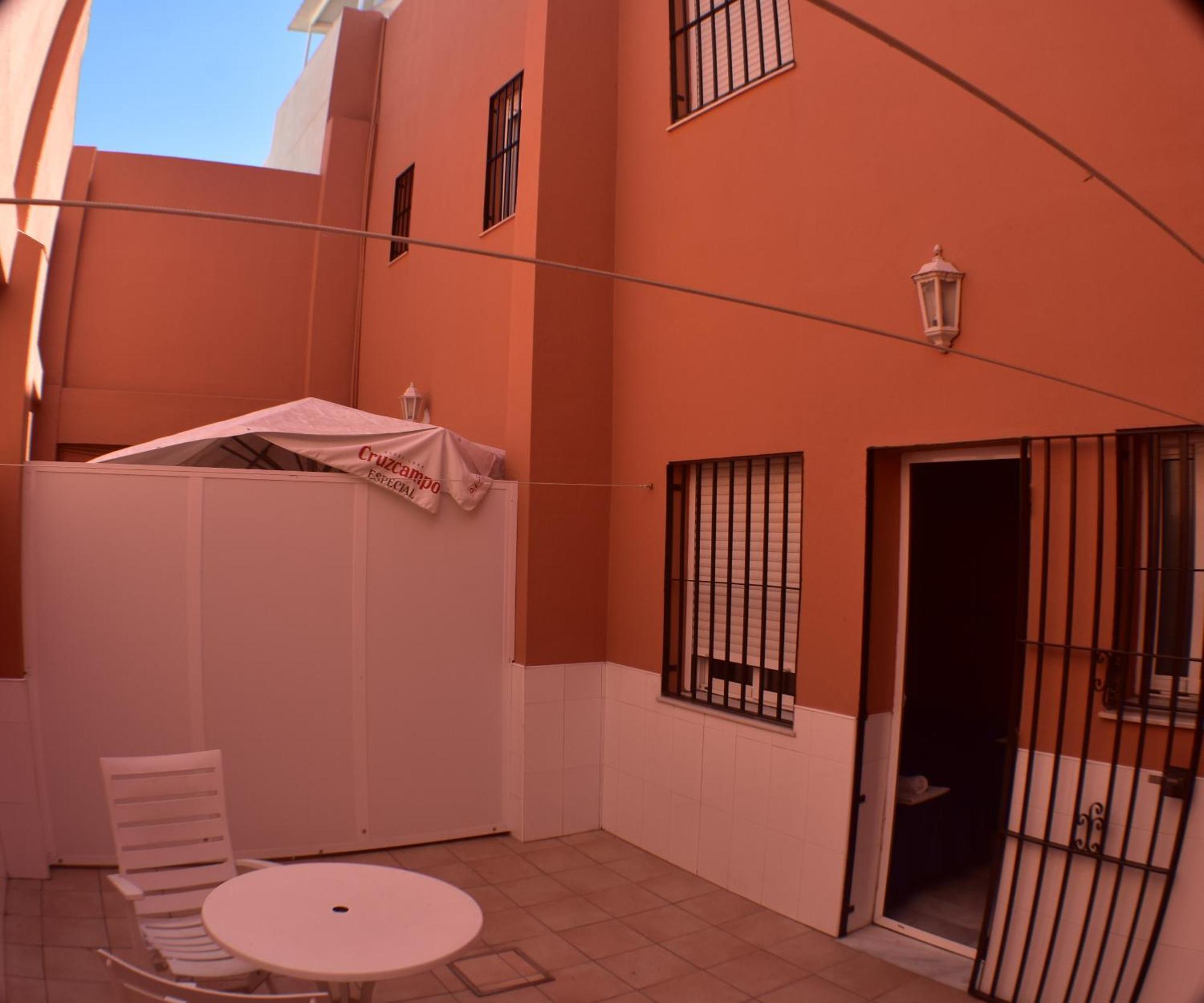 Apartamentos Alamare Sevilha Exterior foto
