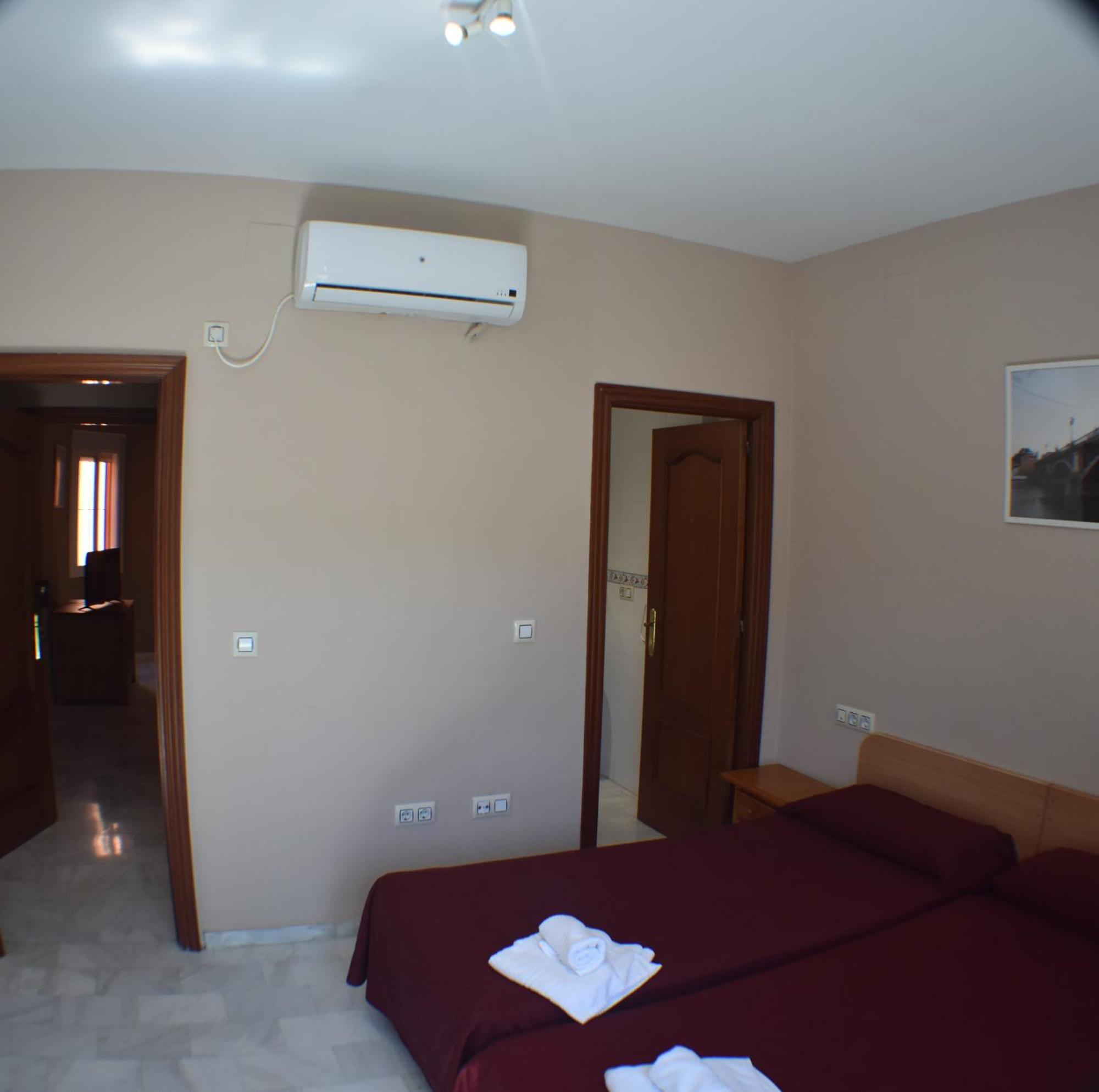 Apartamentos Alamare Sevilha Exterior foto